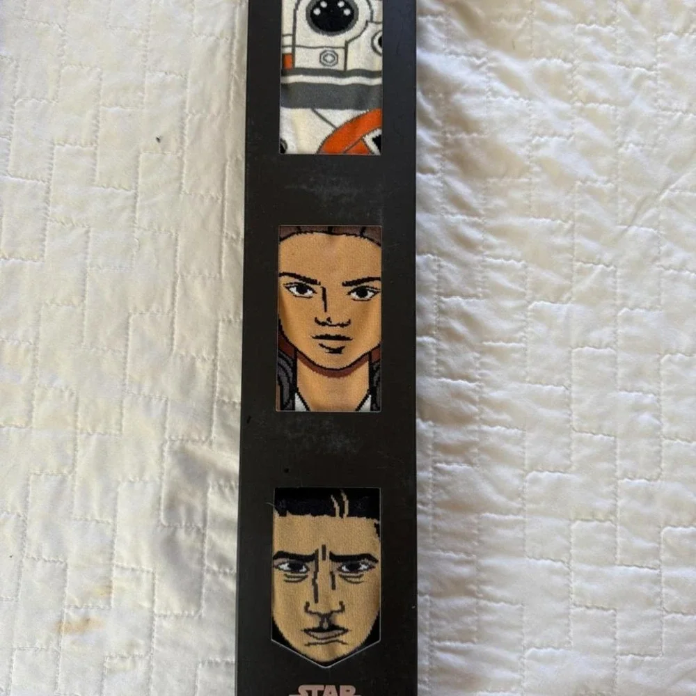 3 Pairs Stance Star Wars The Force Awakens Crew Socks Men's - Picture 1 of 3
